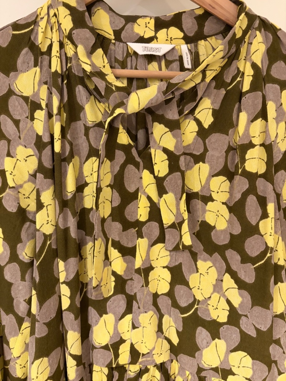 TOAST Dress - Picture 2 of 4
